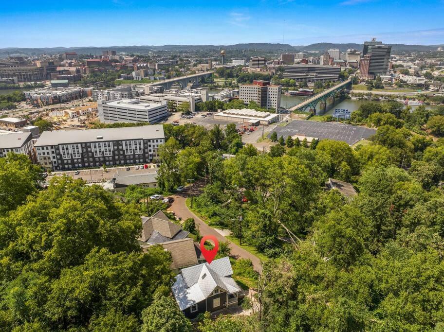 Historic Renovated 2Bd - Overlooking Downtown Knoxville Buitenkant foto